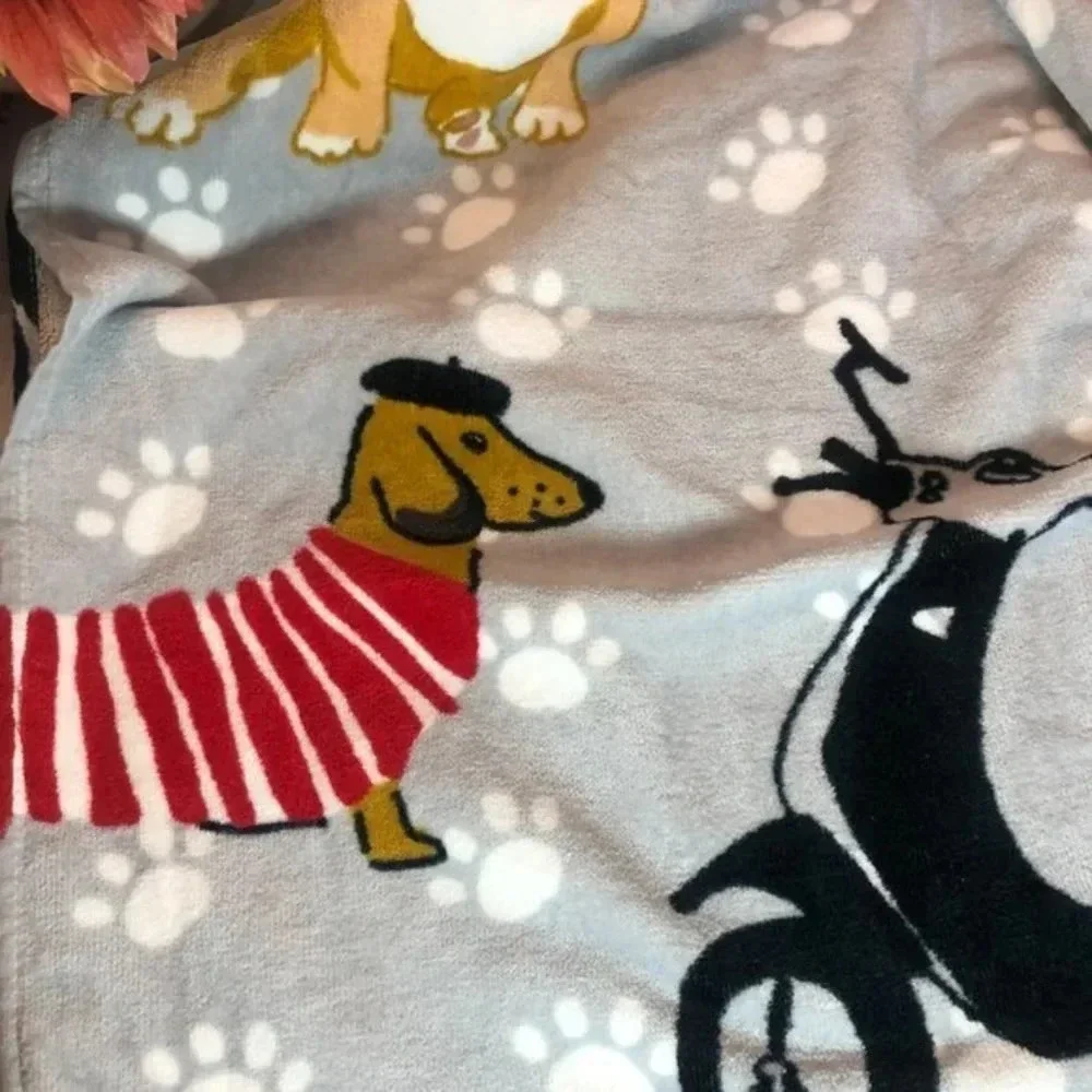 NWT dachshund and frenchie bath towel 100% cotton dog mom kids bath guest bath
